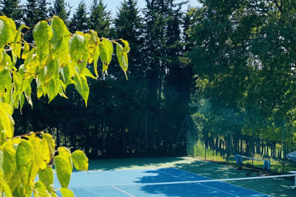 Le Terrain de Tennis