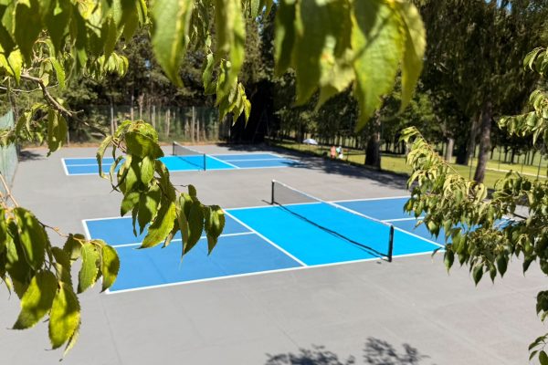 Le Terrain de Tennis